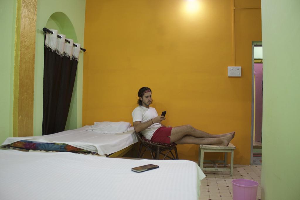 Yogi Lodge Bénarès Extérieur photo
