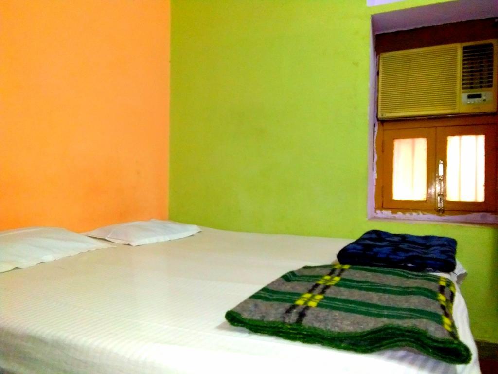 Yogi Lodge Bénarès Extérieur photo