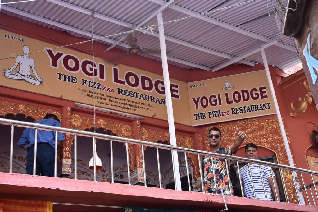Yogi Lodge Bénarès Extérieur photo