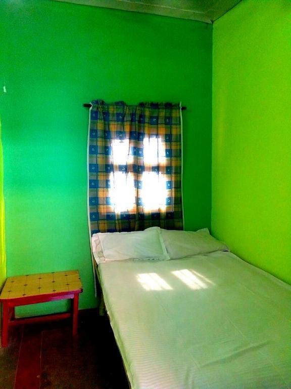 Yogi Lodge Bénarès Extérieur photo